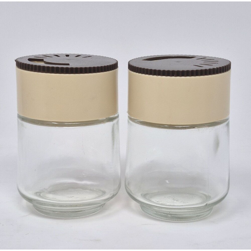 Gemco Salt and Pepper Shakers Clear Glass w/ Twist Top Lids Vintage Made in USA